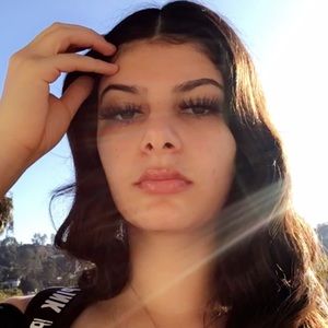 Meet your Posher, Noora